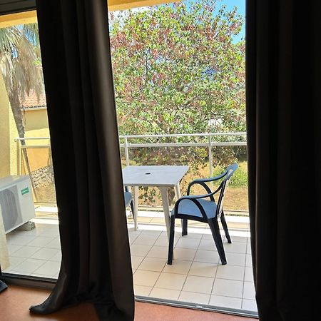 Hotel La Garenne Tresserre Bagian luar foto